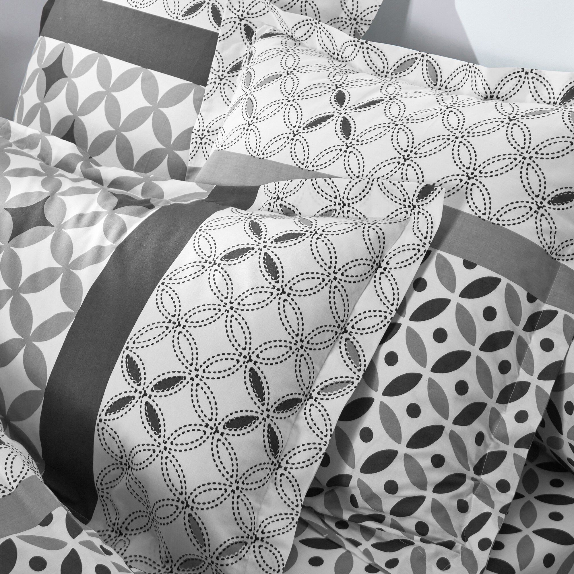 Linge de lit Marlow en coton motifs géométriques