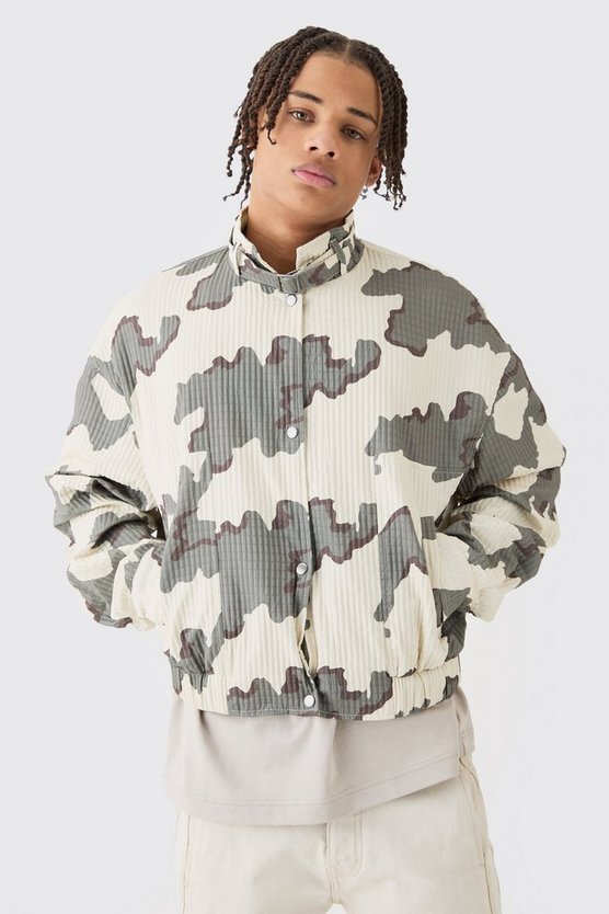Gesteppte Camouflage Bomberjacke mit Träger-Detail