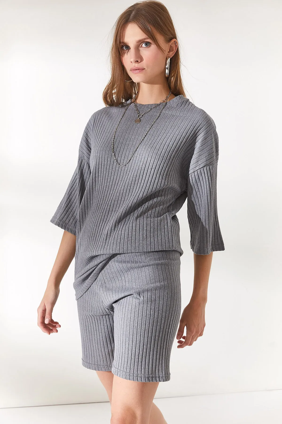 Olalook  Damen-Set mit geräucherter Unterseite, kurzer Strumpfhose, Oberteil und lockerer Bluse, TKM-19000200