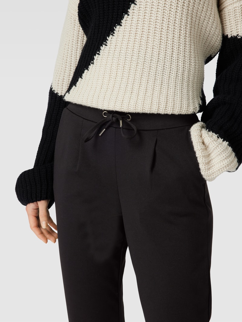 Sweatpants mit Ziernähten Modell 'RIZET' in schwarz