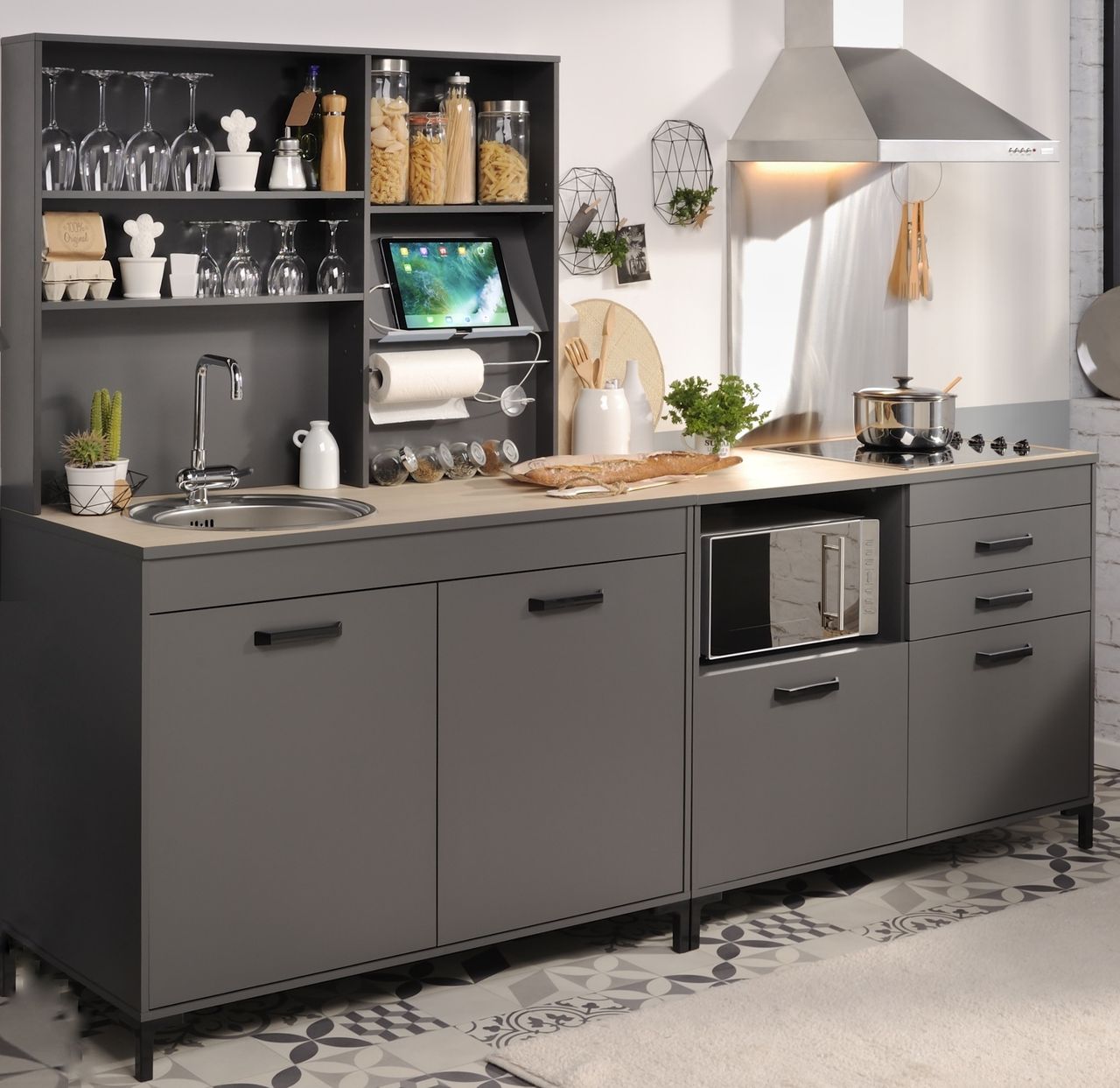 Parisot Moove 2 Küche ohne E-Geräte und Spüle