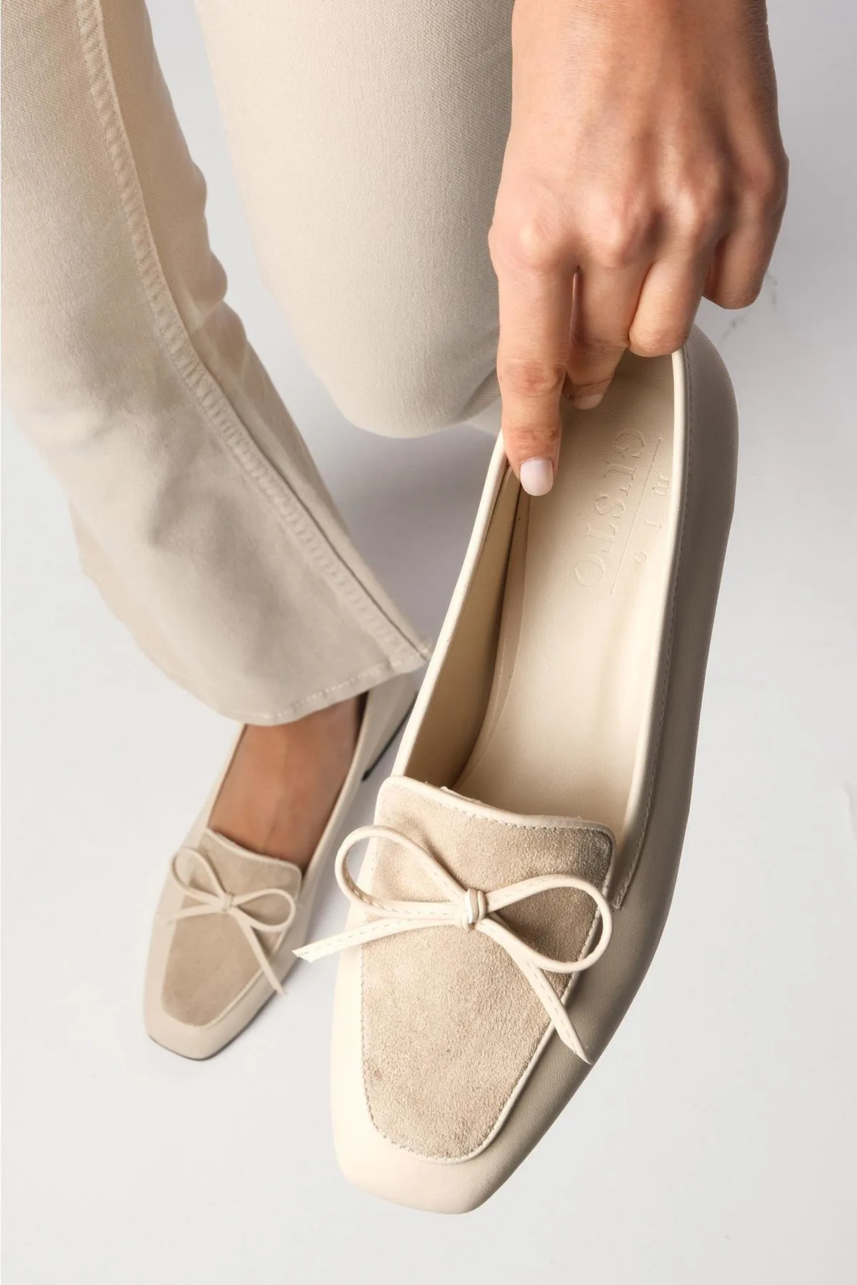 Mio Gusto  Tilda Beige Farbe Blunt Toe Kurze Absätze Damenschuhe