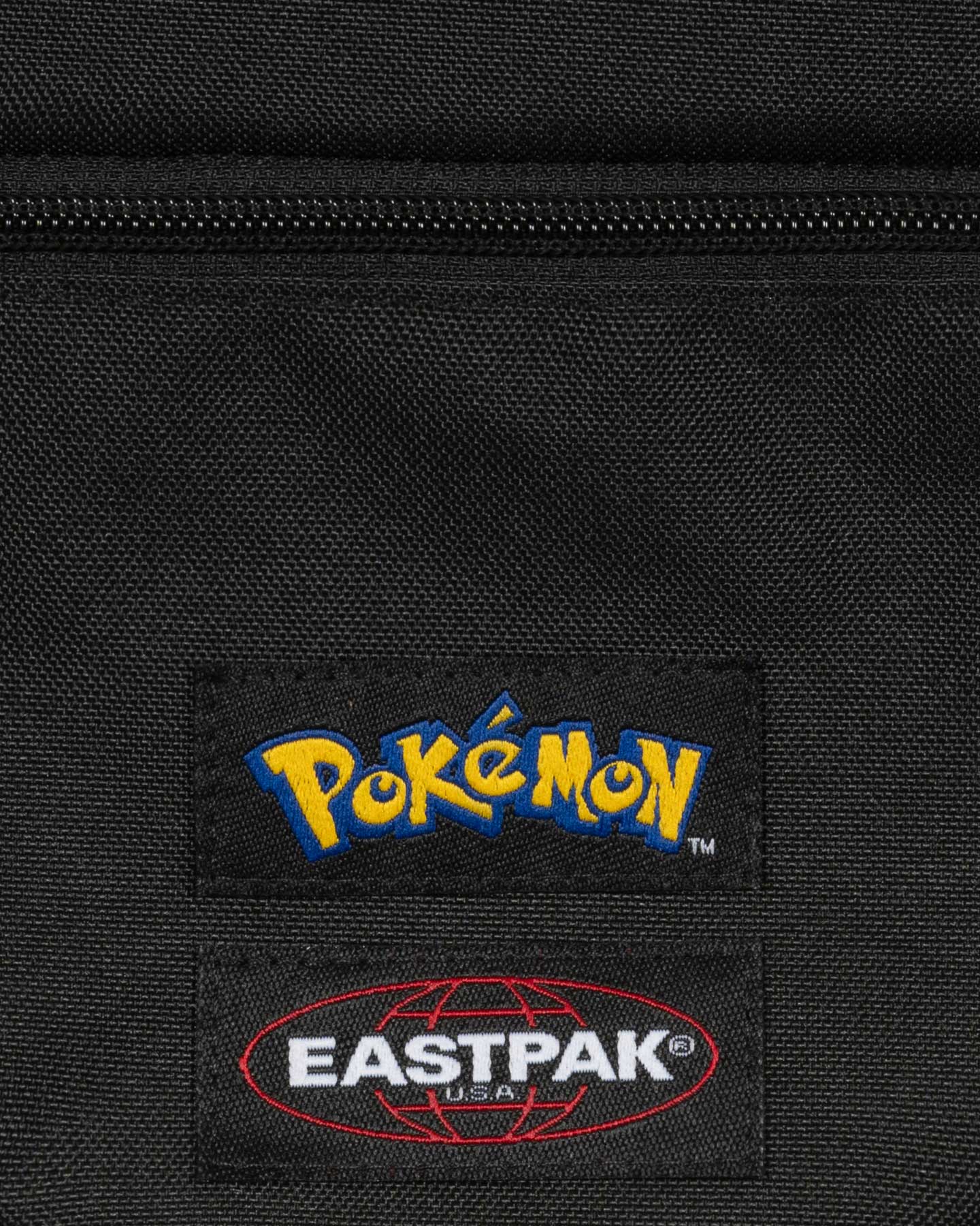 Piłka Pokemon Tracolla Eastpak Ada EK00073D3T21