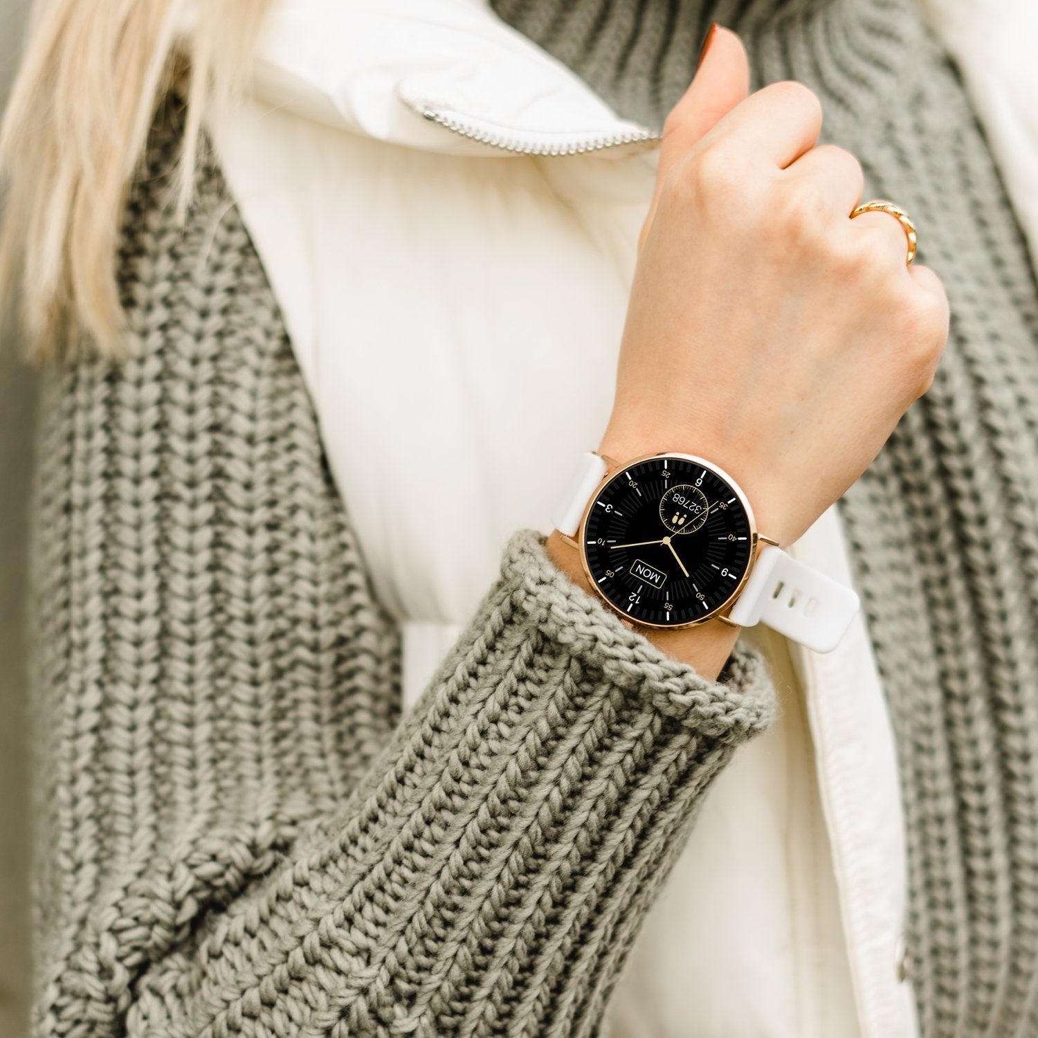 XCOAST SIONA 2 Damen Smartwatch (4,2 cm/1,3 Zoll, iOS und Android) Polar White, Fitness Tracker, 3-tlg., neueste Generation, Blutsauerstoffmesser, Wasserdicht, Ultra flach, Puls, Blutdruck, brillante Farben, AMOLED