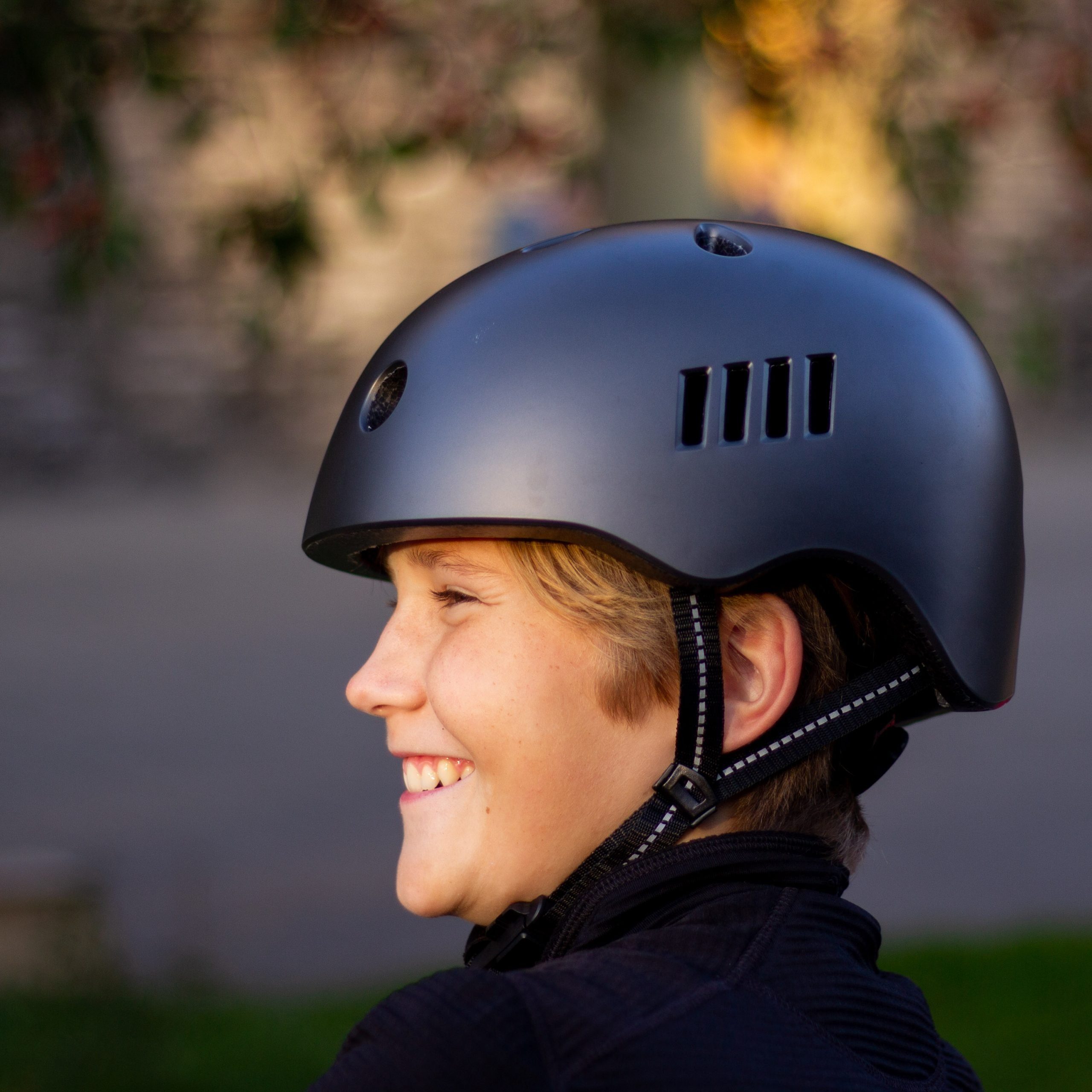 SKATEWIZ Fahrradhelm Fahrradhelm Kinder ab 6 - Fahrrad Helm Kinder Mädchen - Skaterhelm Kind - Helm Kinder 2 Jahre - Helm Fahrrad Kinder, Extrem leicht, gut durchlüftet, zusätzliches Innenpolsterset enthalten