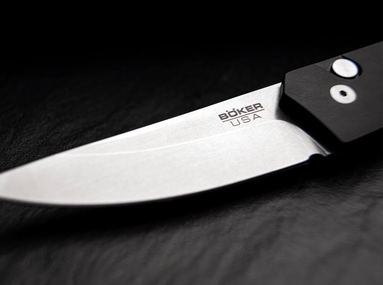 Kwaiken Compact Automatic Black