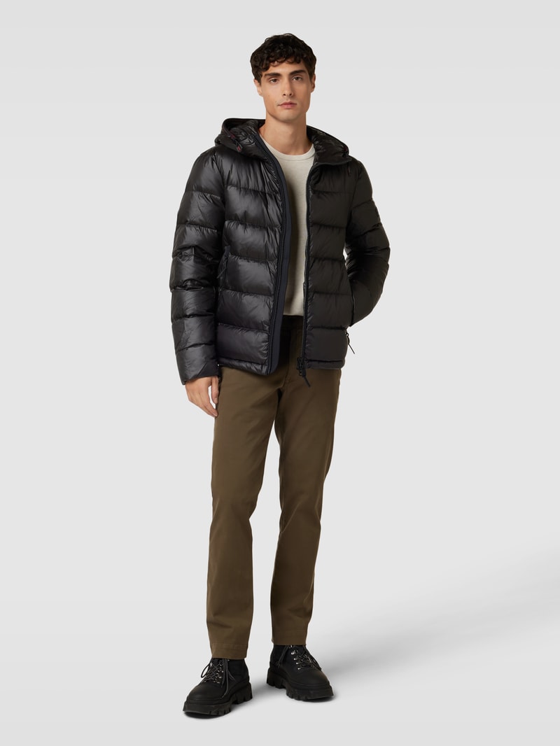 Steppjacke mit Kapuze Modell 'HONOVA NR 02' in schwarz