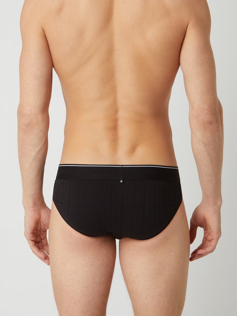 Slip mit Stretch-Anteil in schwarz