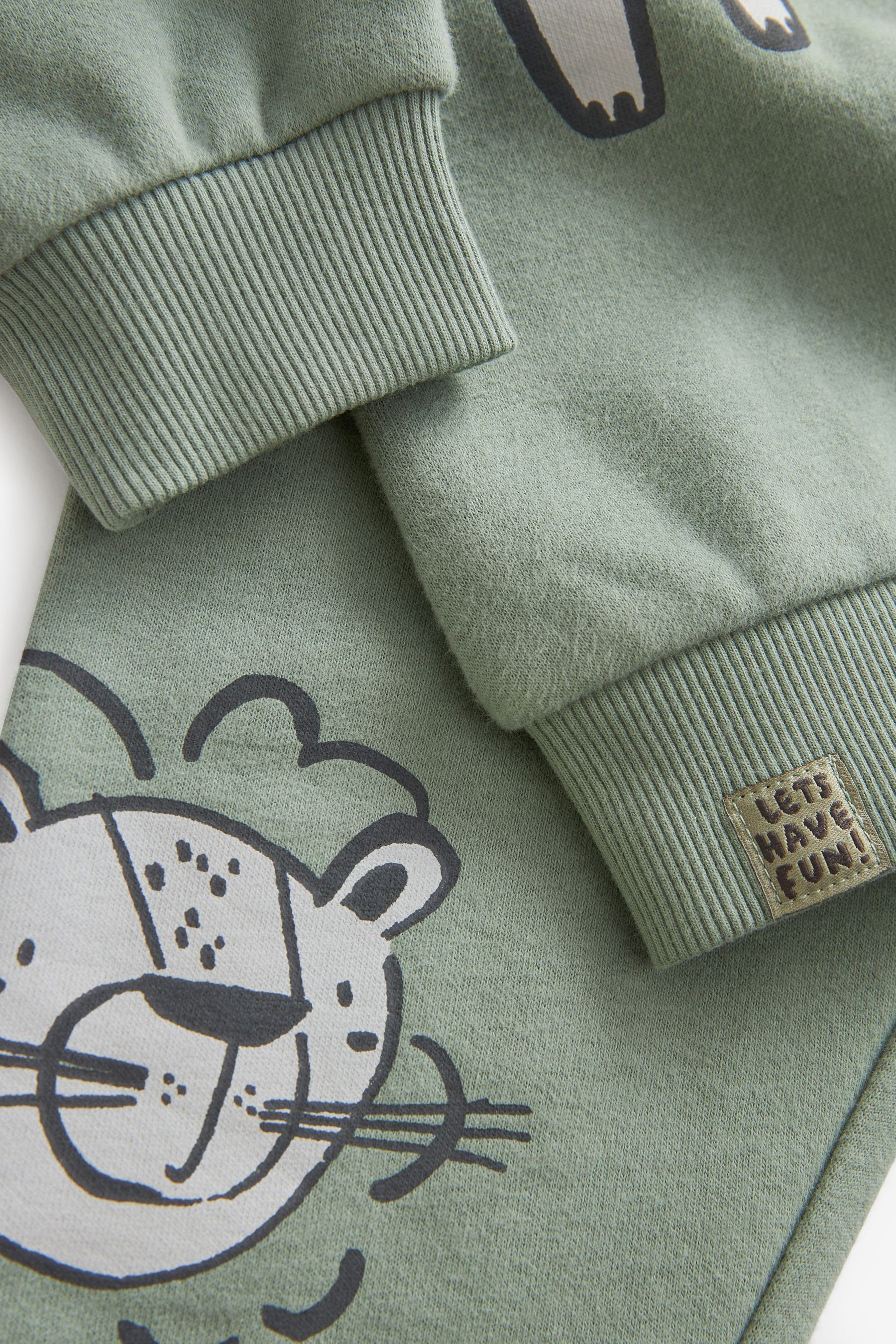 Next Sweatanzug Sweatshirt mit Motiv und Jogginghose im Set (2-tlg)