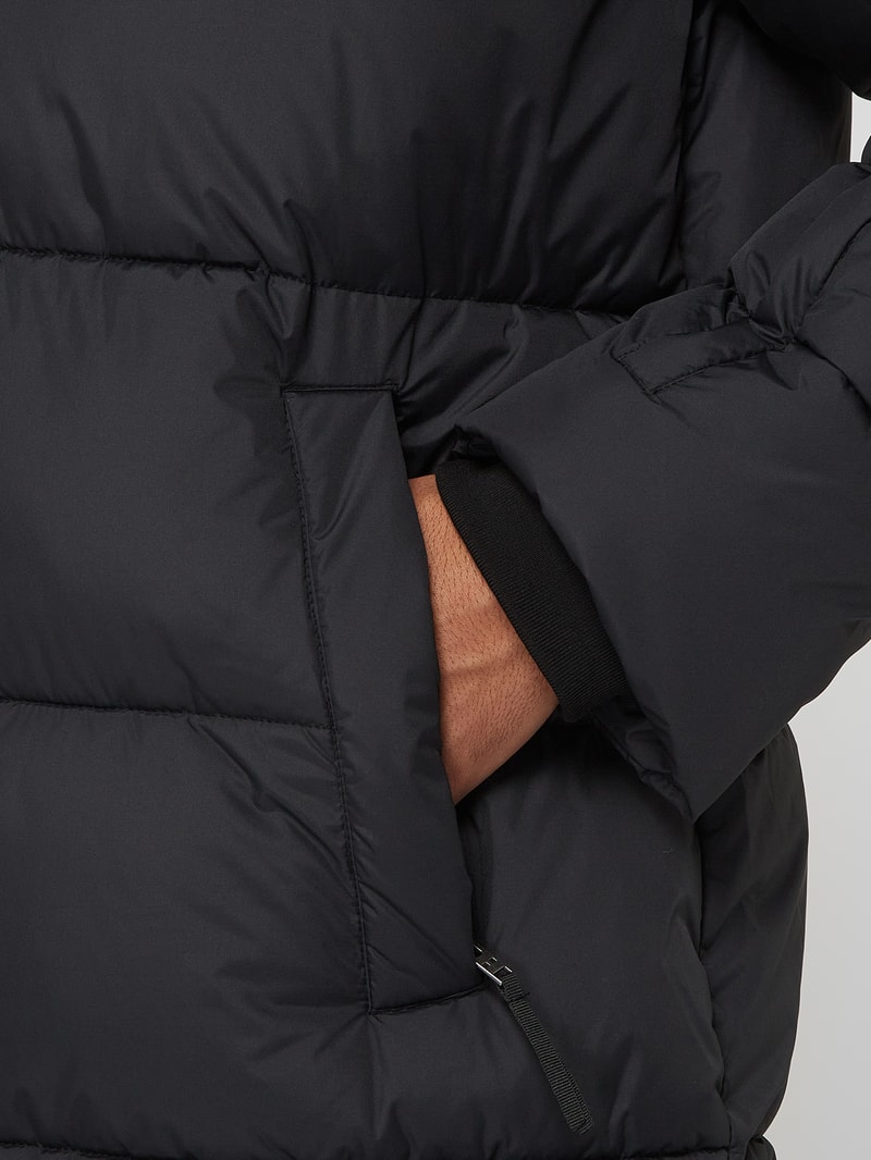Steppmantel mit Kapuze Modell 'Nolle' in schwarz