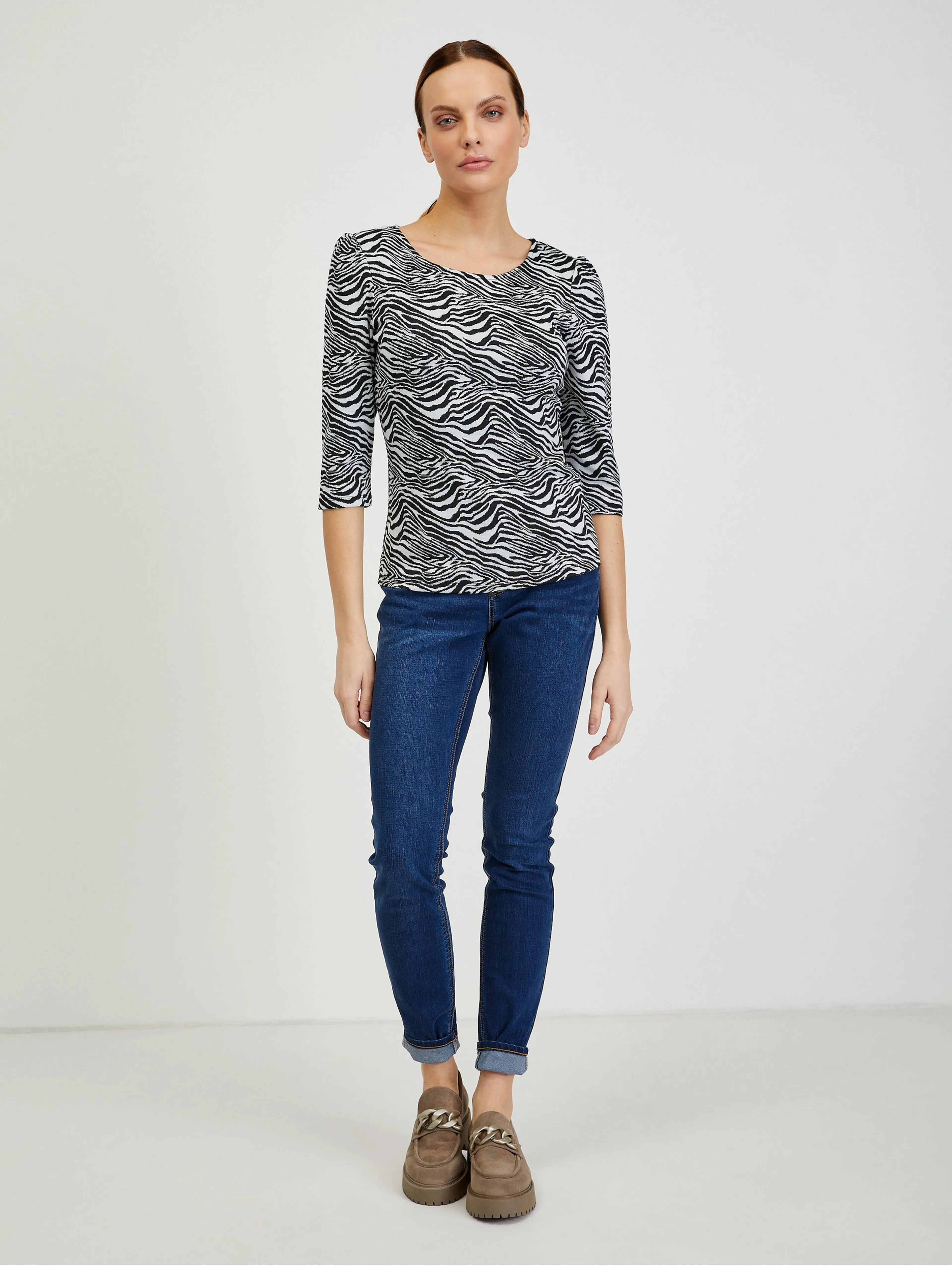 Weißes und schwarzes gemustertes Damen-T-Shirt ORSAY