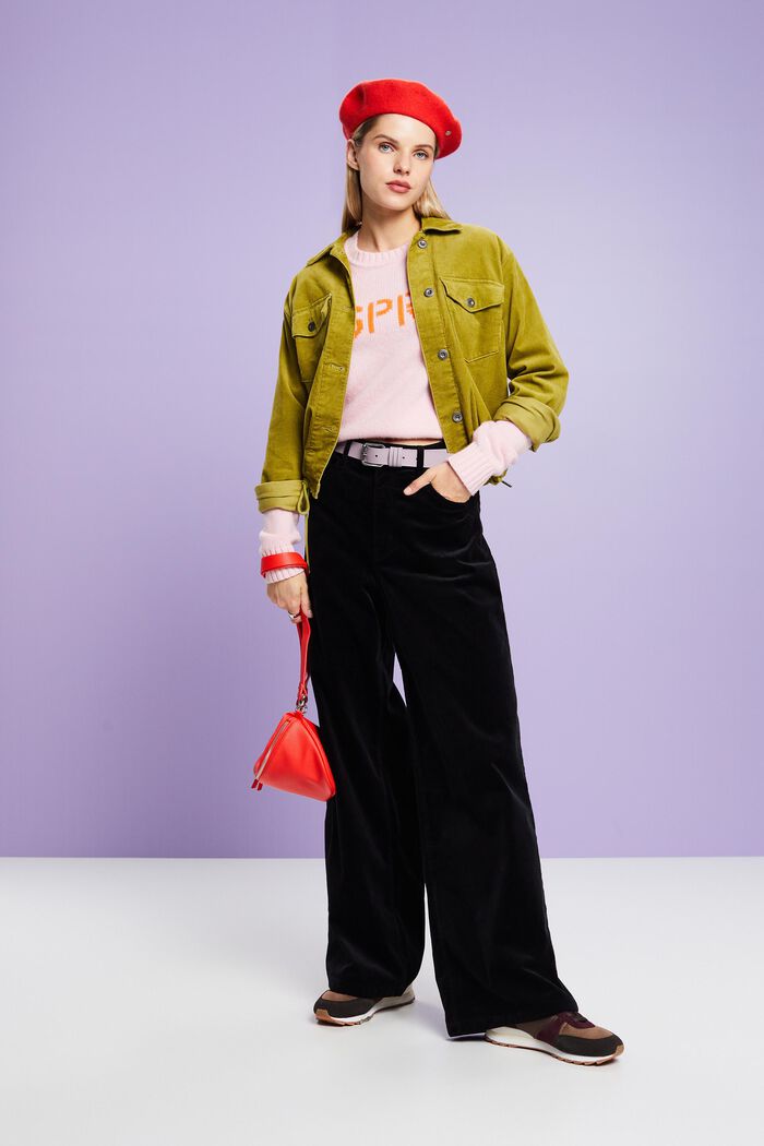 Cordhose mit weitem Bein und hohem Bund