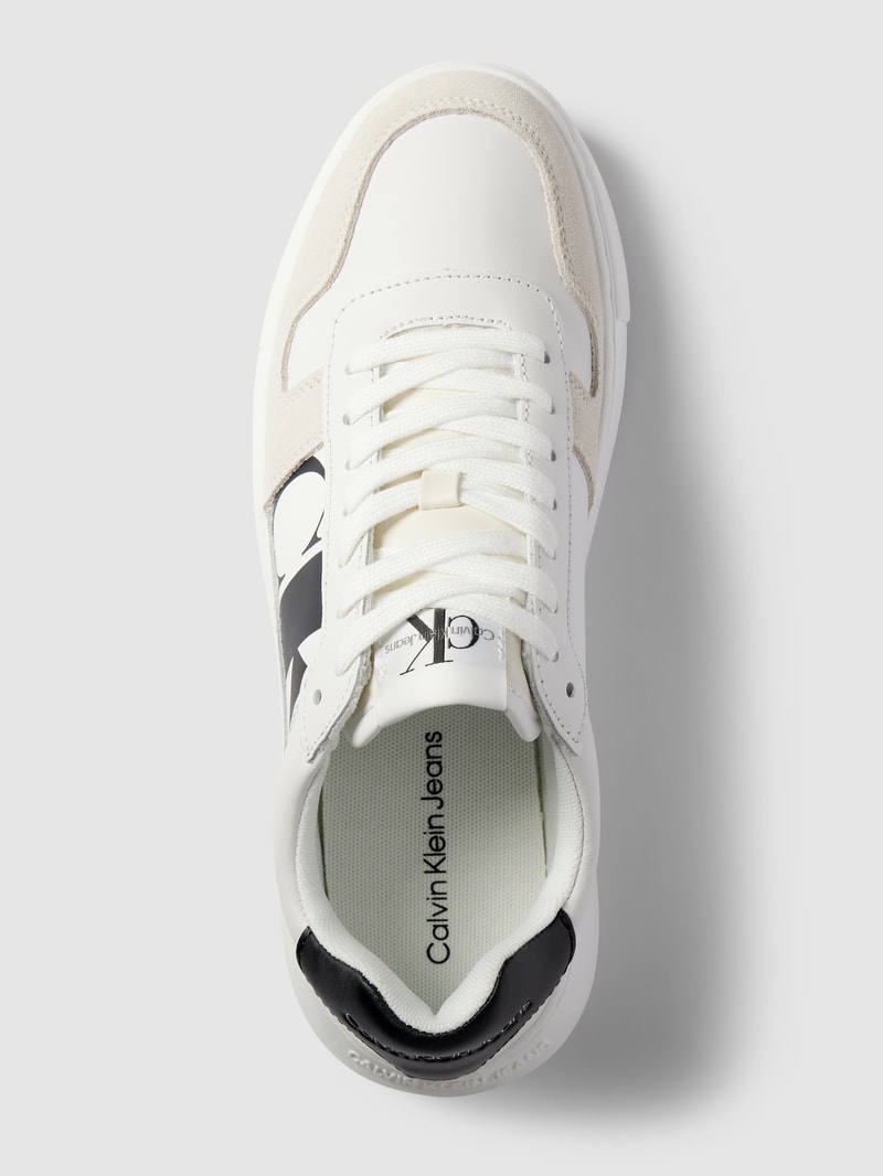 Sneaker aus Leder mit Label-Detail in weiss
