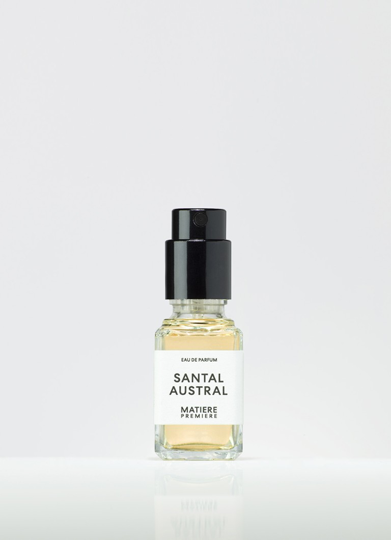Materii prime: Apă parfumată cu lemn de santal din sud
