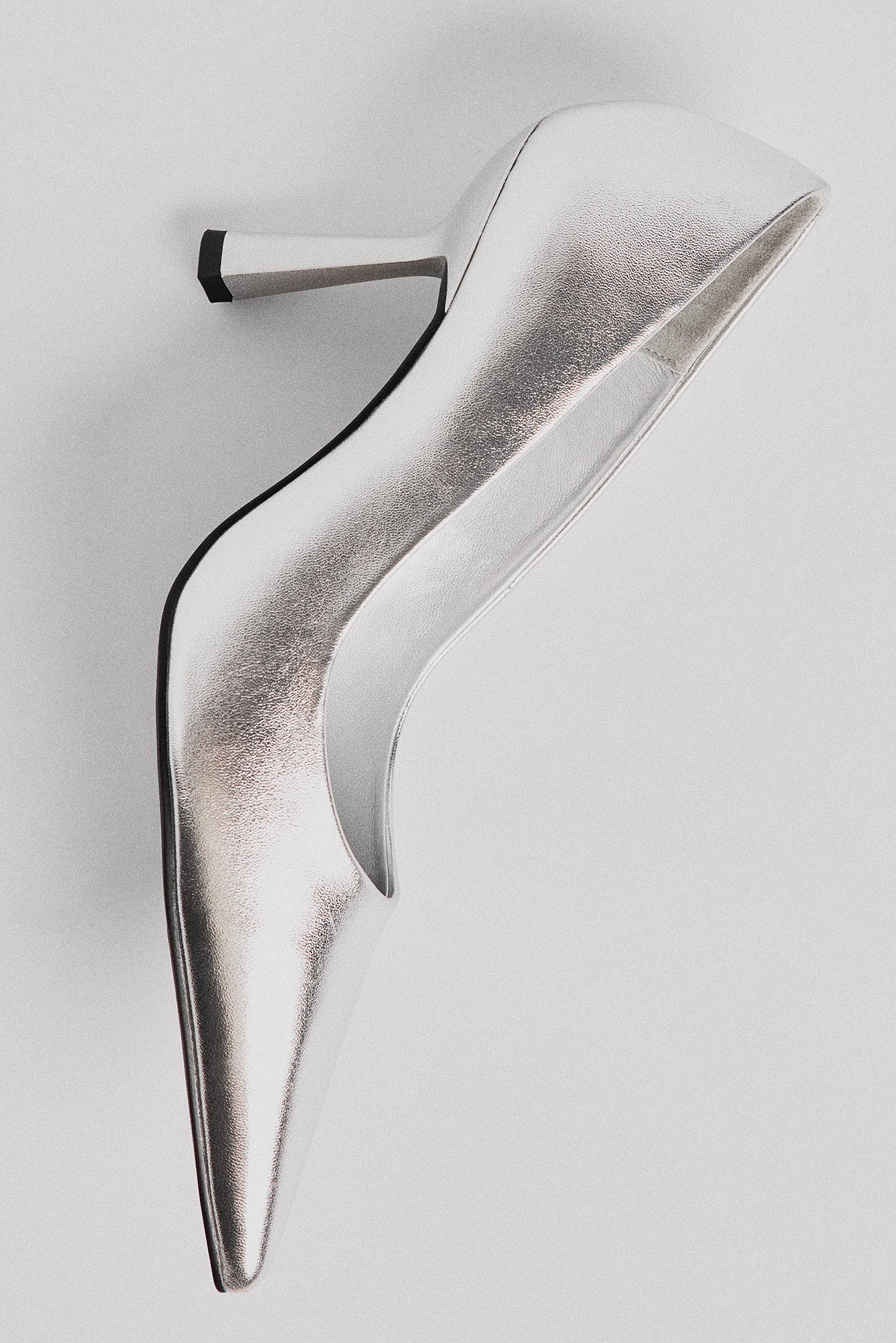 Spitze Pumps