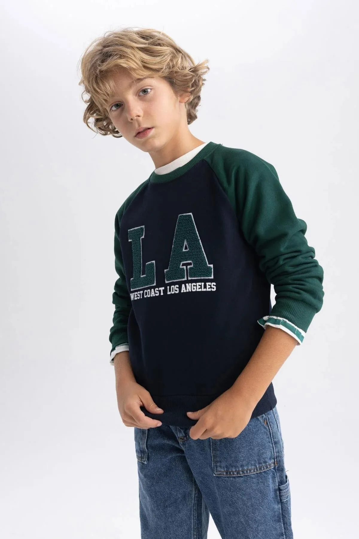 DeFacto  Jungen-Sweatshirt mit Rundhalsausschnitt in Oversize-Passform