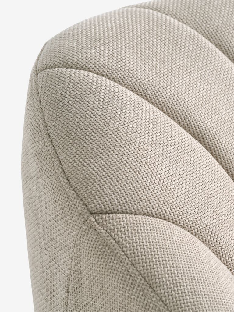 EGEDAL EGEDAL 2.5-seater sofa in beige/oak fabric