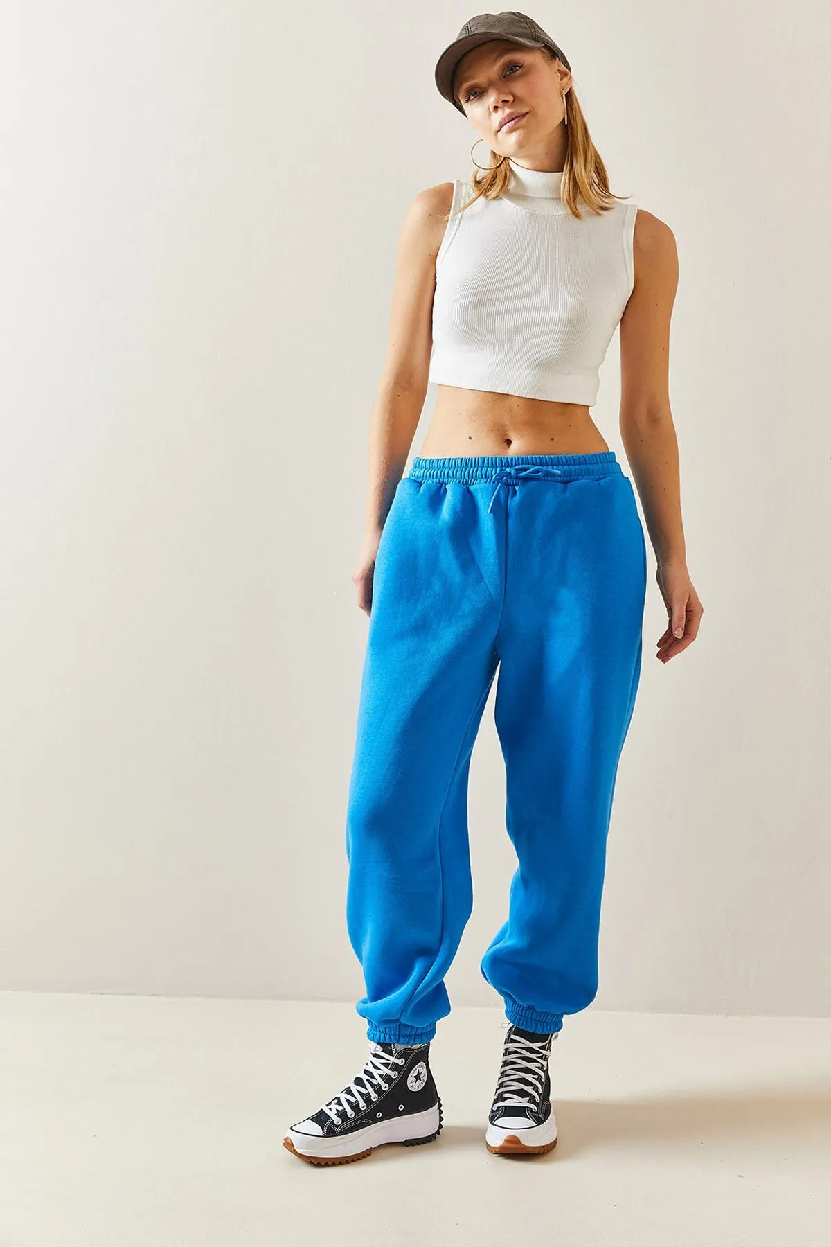 XHAN  Türkisfarbene, übergroße, erhöhte Jogger-Jogginghose 4KXK8-47762-13