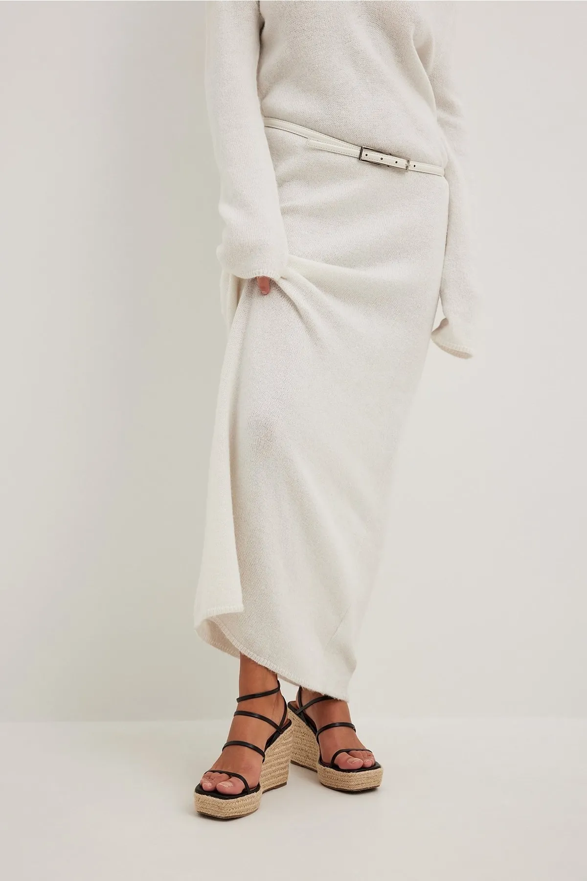 NA-KD  Pumps mit Riemchen und Jute-Sohlen
