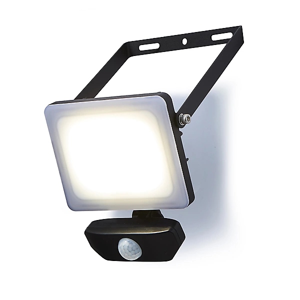 Reflektor Stanley SXLS38694E 30W IK s senzorjem