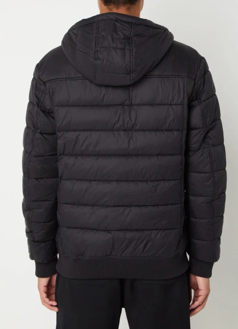 Pikowany płaszcz z kapturem i logo Lyle & Scott