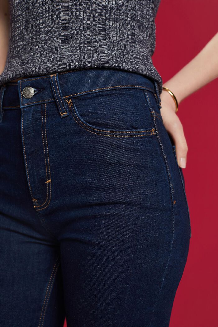 High-Rise-Jeans mit geradem Bein