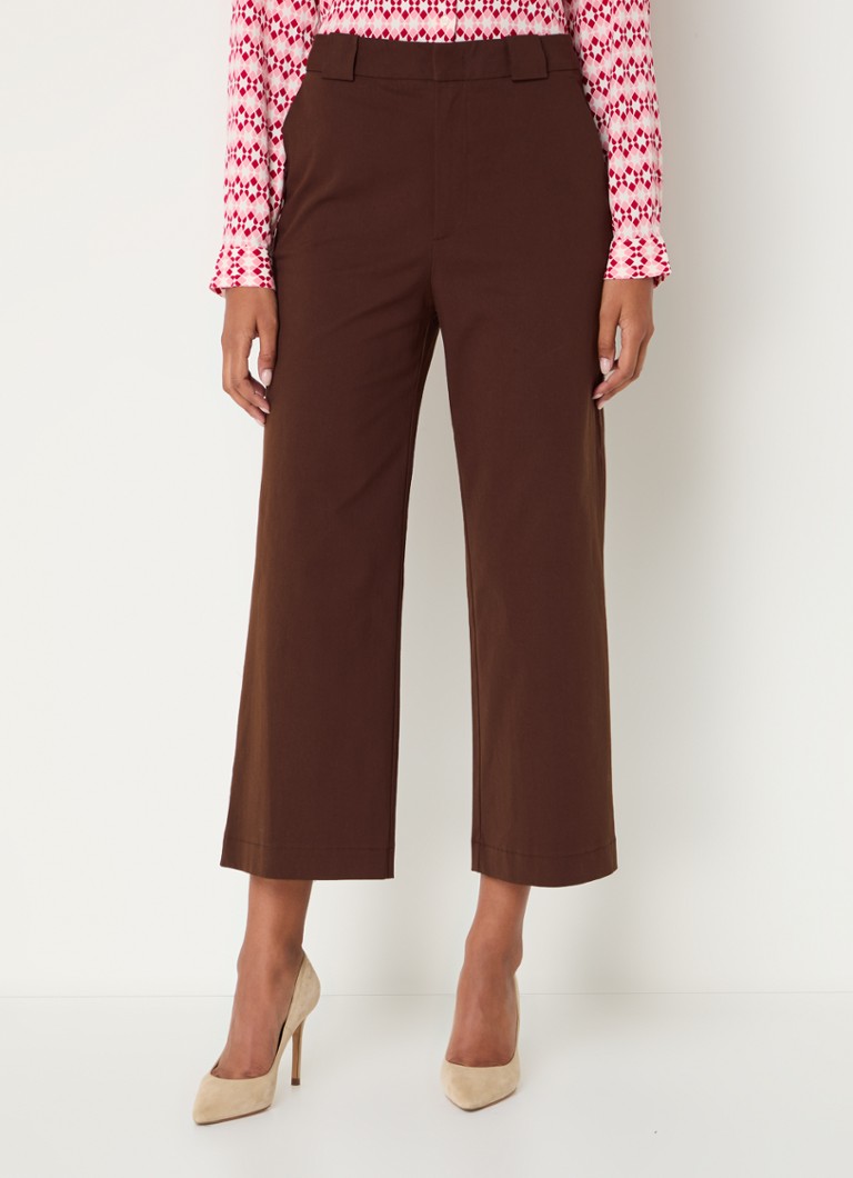 Pantaloni Benetton cu talie înaltă, picioare drepte și buzunare laterale.