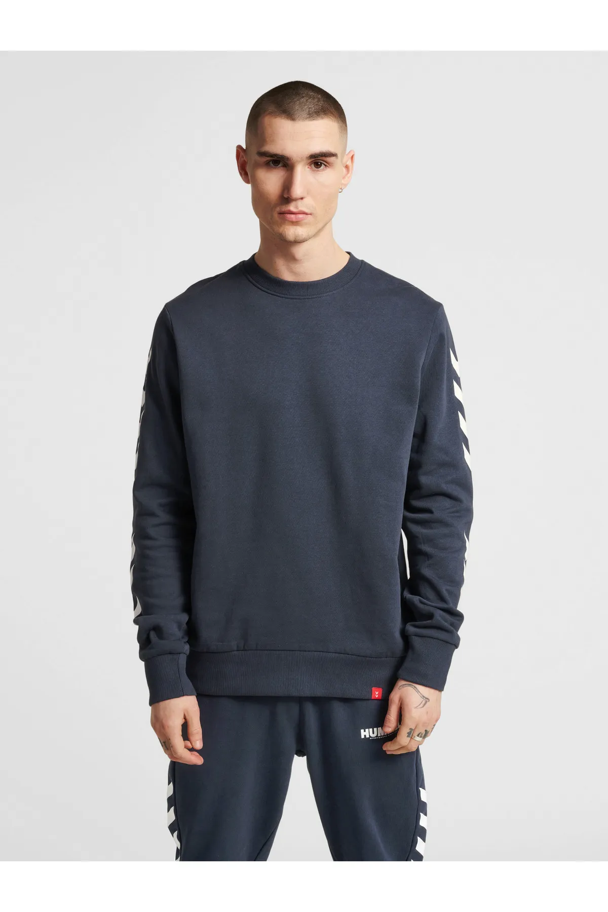 hummel  hmlLEGACY CHEVRON SWEATSHIRT