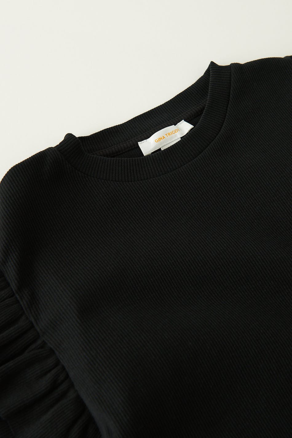 Y cute frill top