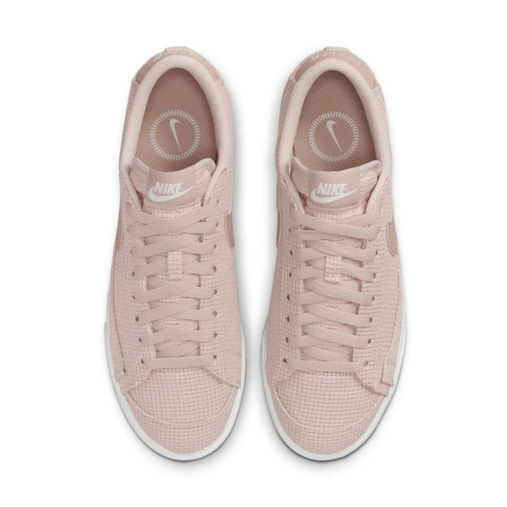 Nike Blazer Low Platform DN0744-600 / pink