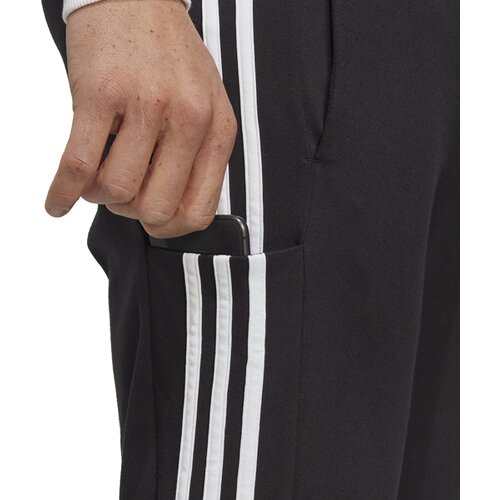 HERREN HOSE ESSENTIALS SINGLE JERSEY TAPERED OPEN HEM 3-STREIFEN
