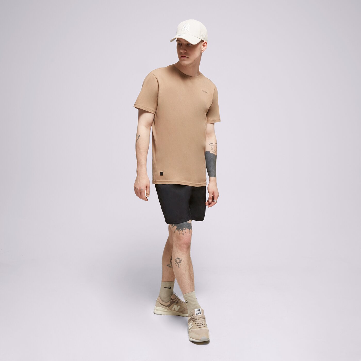 CONFRONT T-SHIRT SMALL LOGO BROWN Braun