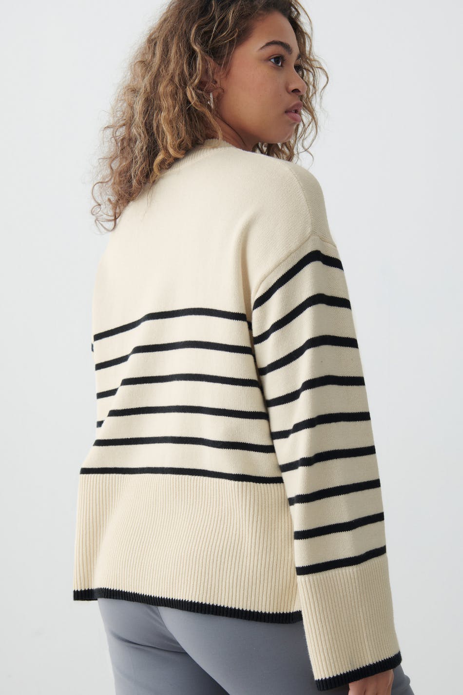 Mira knitted sweater
