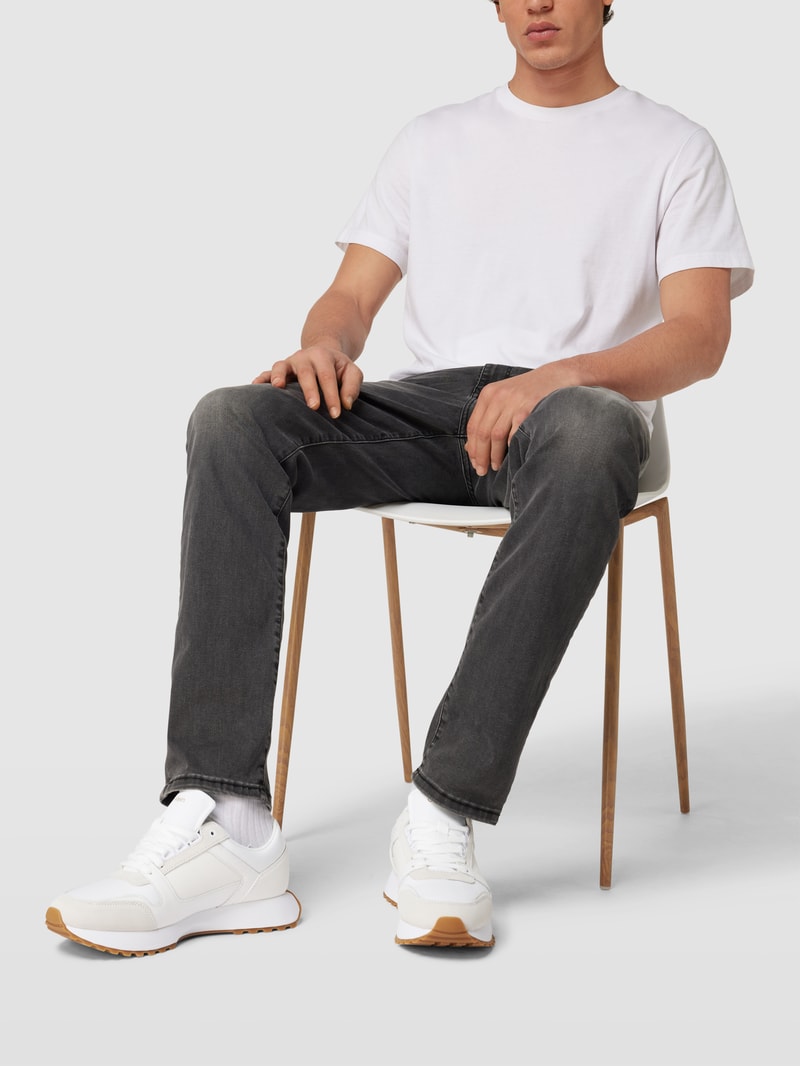 Sneaker mit Label-Detail Modell 'LOW TOP LACE UP' in weiß