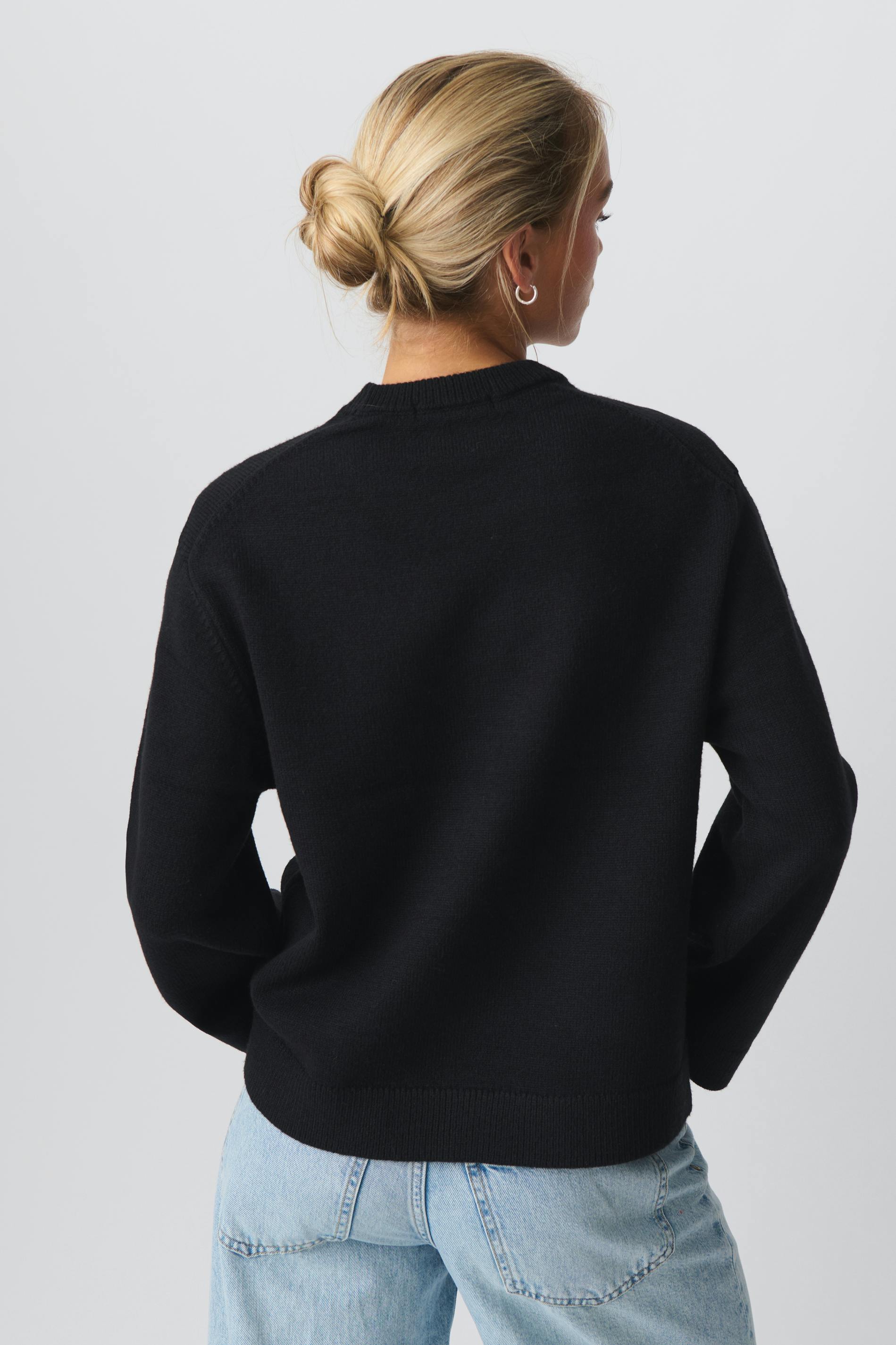 Knitted crew neck sweater