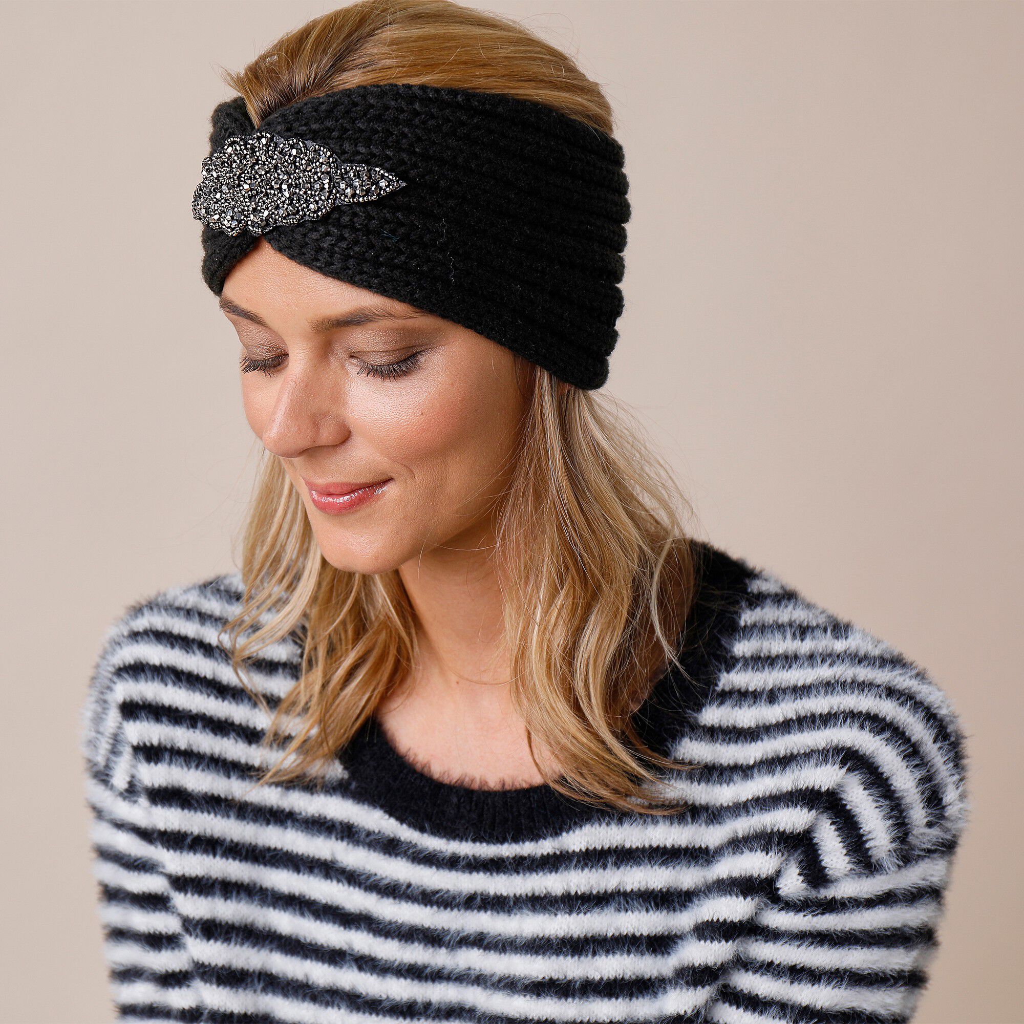 Headband en maille avec bijou