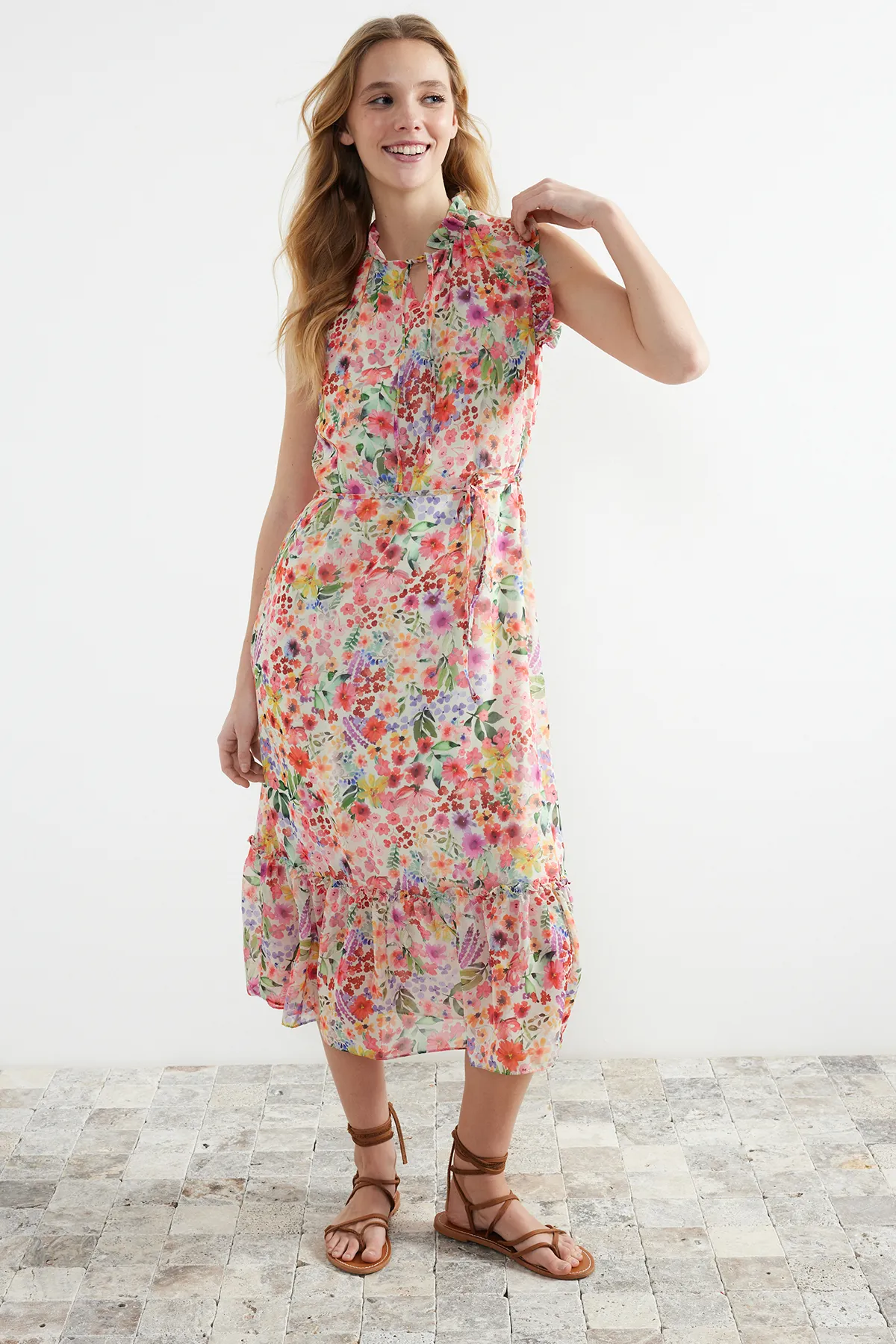 Trendyol Collection  Rosa gemustertes Midi-Gewebekleid in A-Linie/Glockenform TWOSS23EL01840