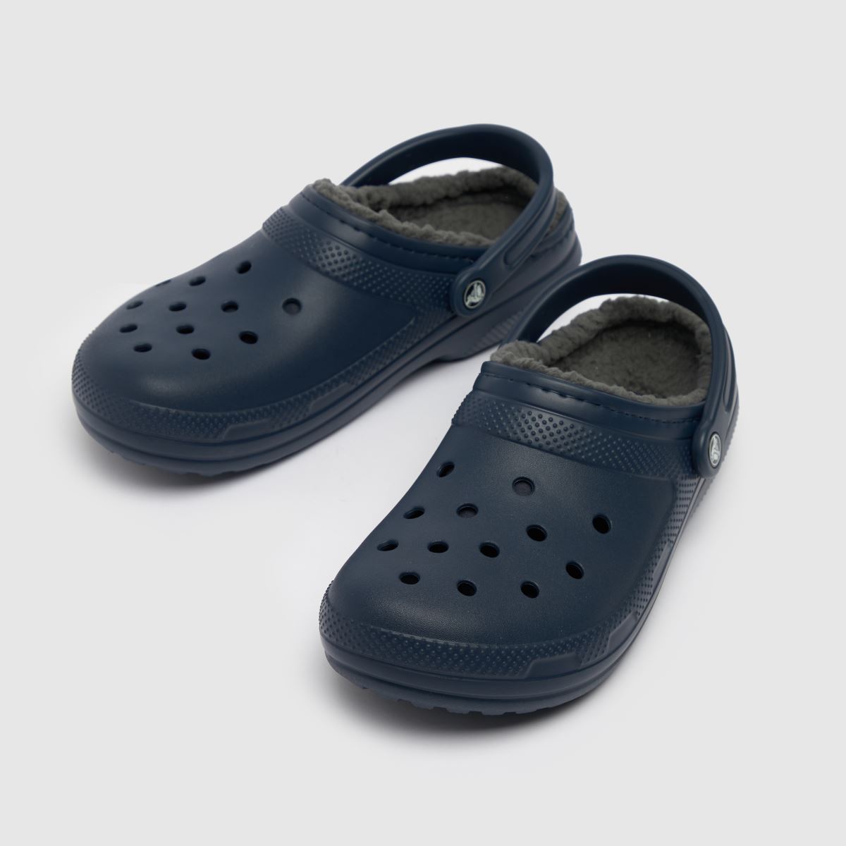 Crocs klasszikus bélelt klumpa szandál sötétkék színben
