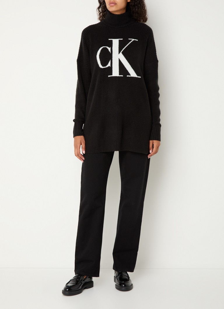 Maglione oversize in misto lana a maglia grossa di Calvin Klein con logo ricamato.