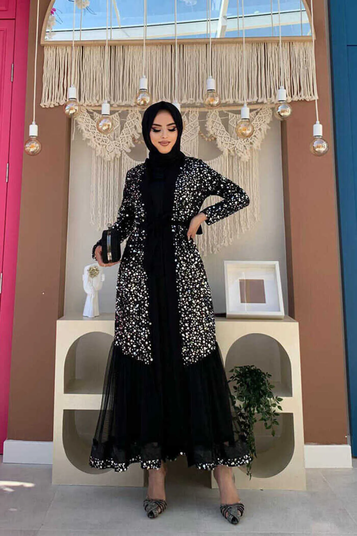 Bym Fashion  Tüll-Stickerei-Detail, paillettenbesetzte Abaya 7376 Silber