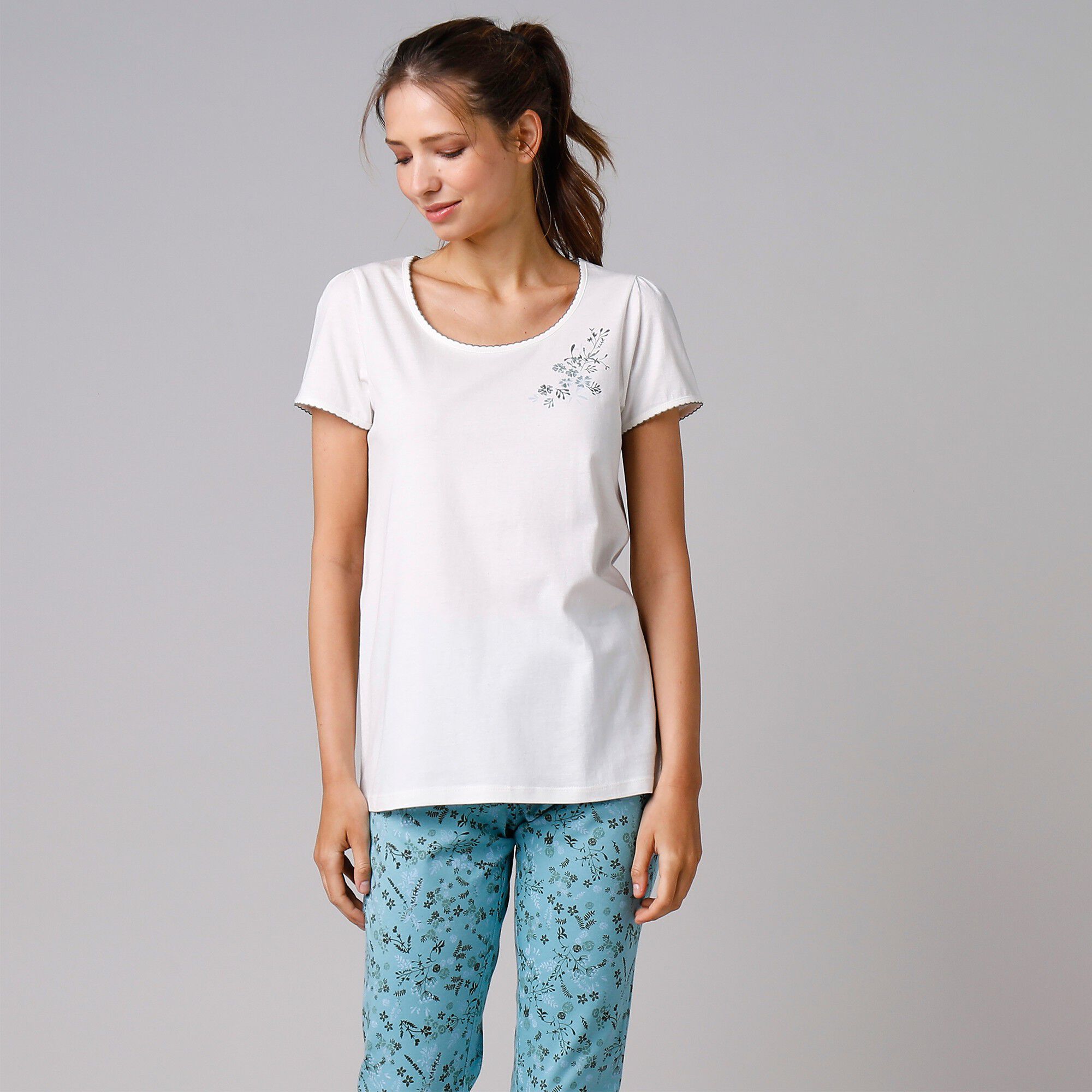 Tee-shirt de pyjama manches courtes imprimé placé fleurs