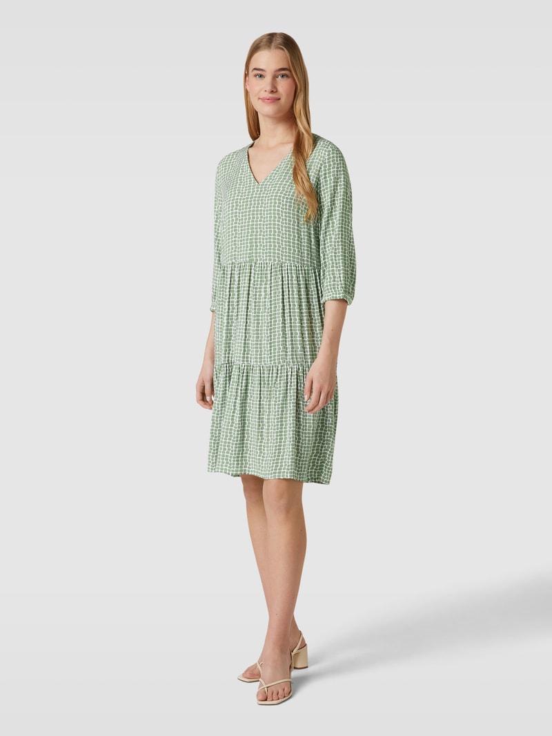 Midikleid aus Viskose mit Allover-Muster in grasgrün