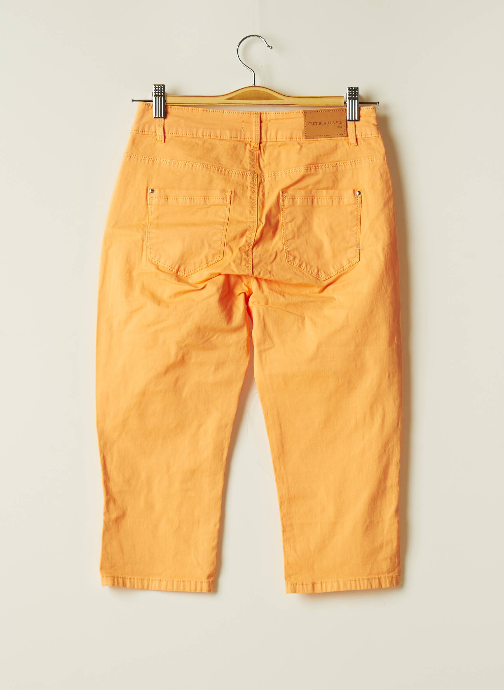 C Est Beau La Vie Bermudas Femme couleur orange
