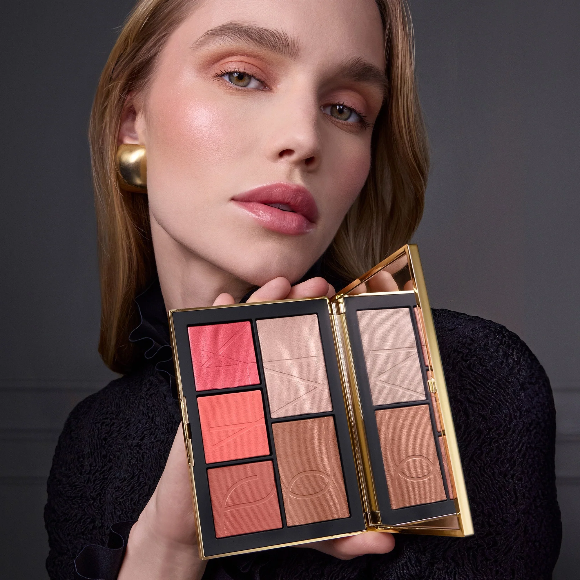 Viso PURE LUXURY LYSREFLEKTIV SMINKEPALETT FOR KINN OG ØYNER - Palette visuelt