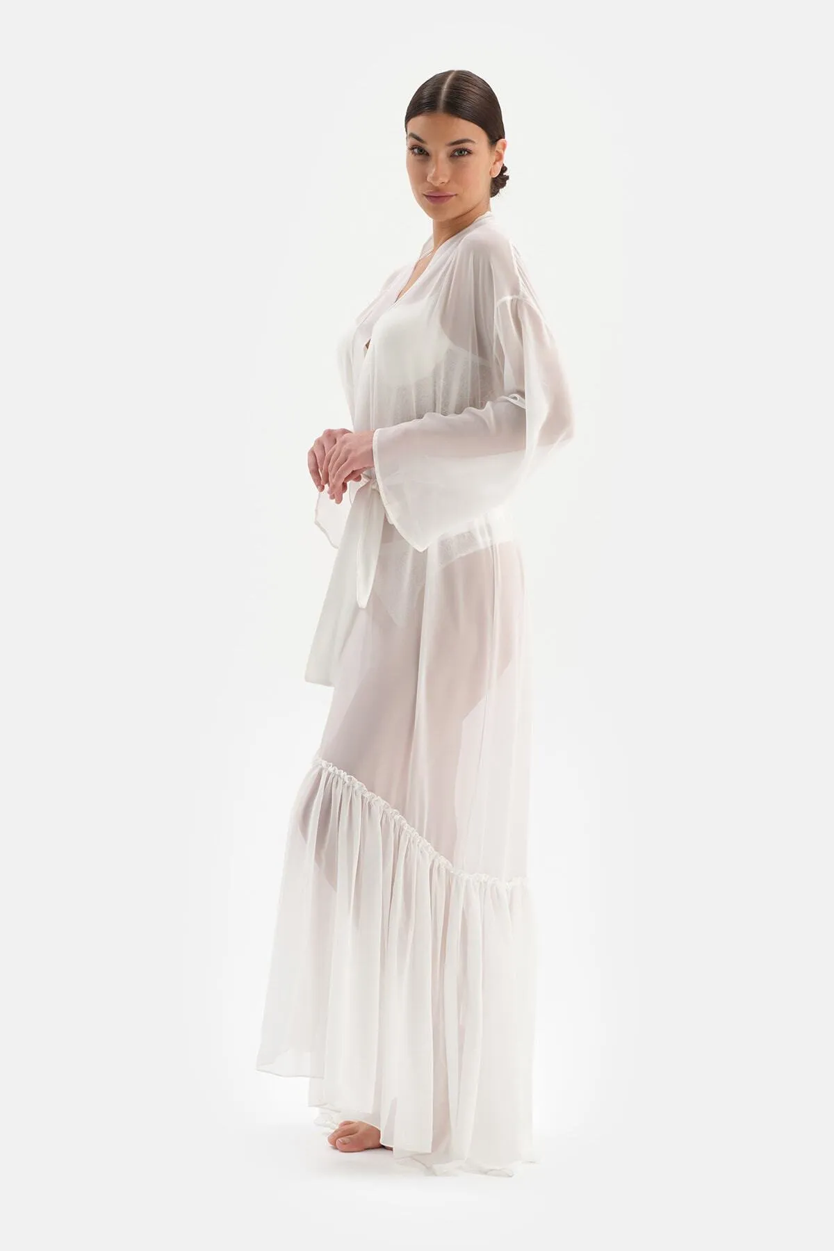 Dagi  Weißer Braut-Morgenkleid aus Chiffon mit Spitzendetail