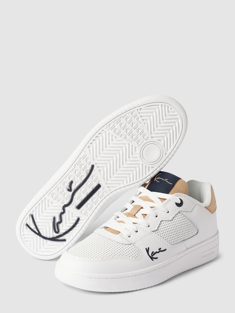Sneaker mit Schnürverschluss in weiß