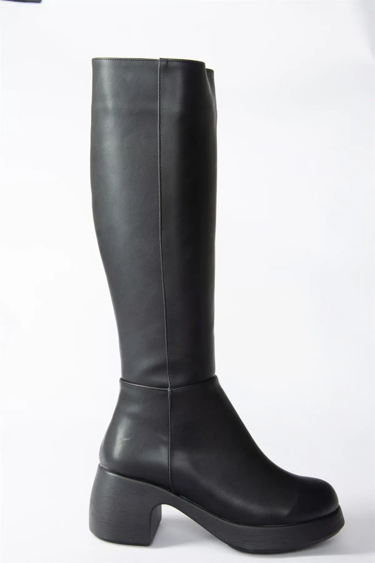 Fox Shoes  Schwarze Daily-Damenstiefel mit dickem Absatz N282210109