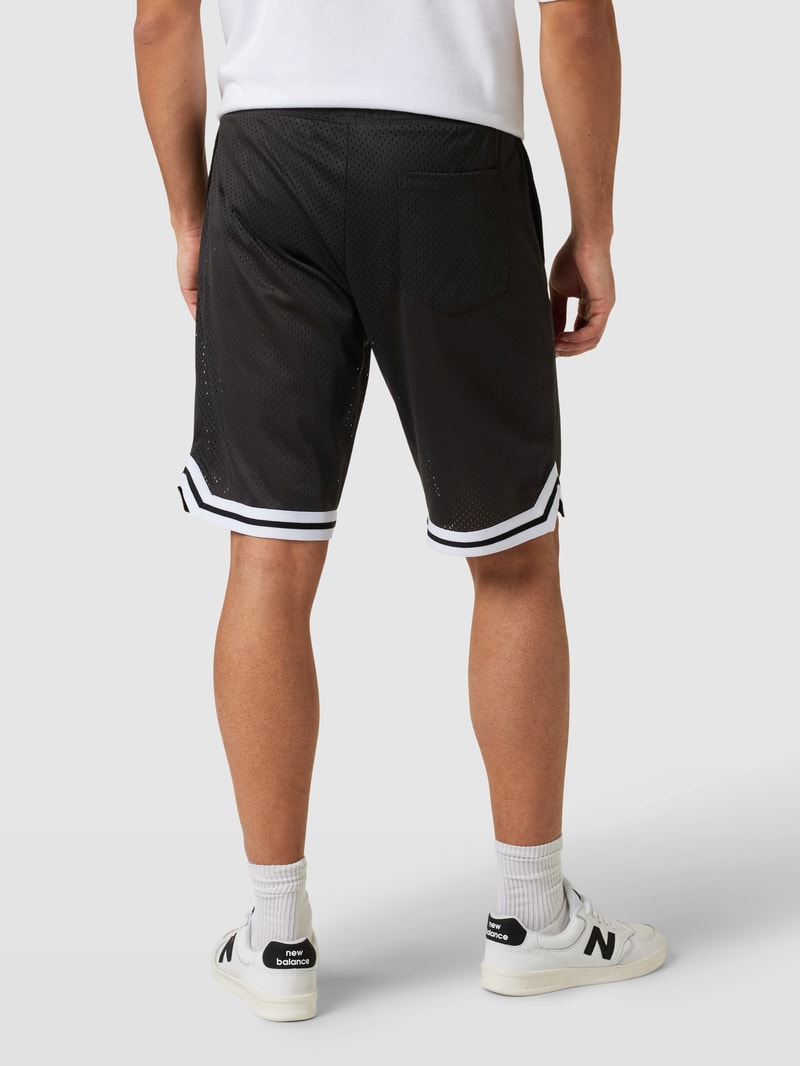 Sweatshorts mit Tunnelzug in schwarz