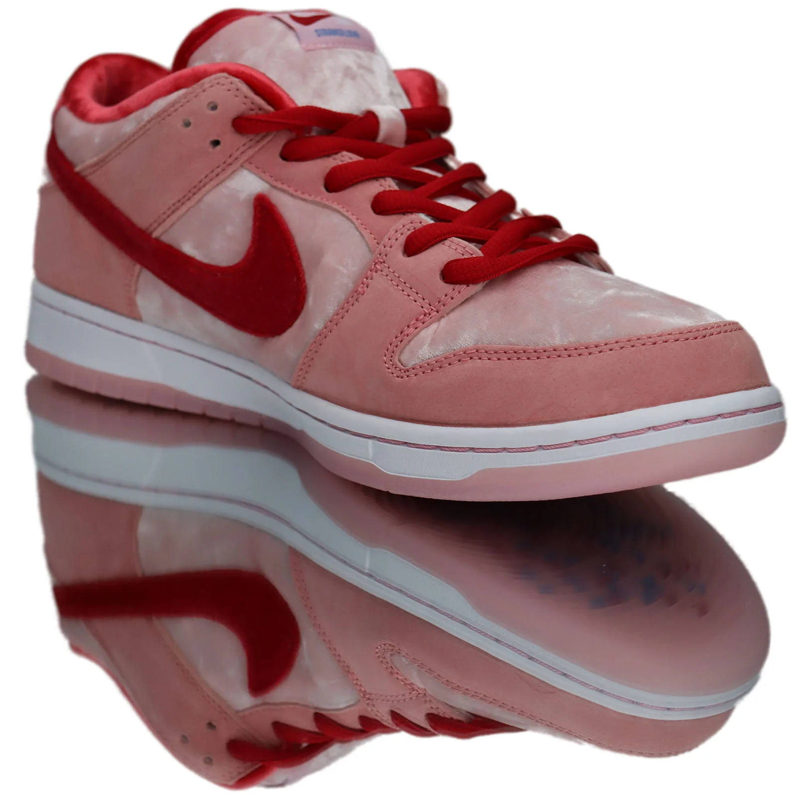 Nike SB Dunk Low StrangeLove Skateboards