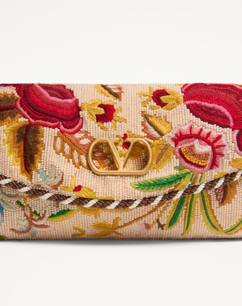Bolsa de ombro pequena bordada Valentino Garavani Devain